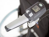 Bedieneinheit der Alber viamobil V25 Schiebehilfe – ergonomischer Handgriff mit Display, Drehregler und Fahrsteuerung für intuitive Bedienung