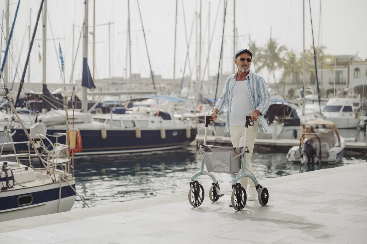 Leichtgewicht-Rollator AR Superlight von SALJOL