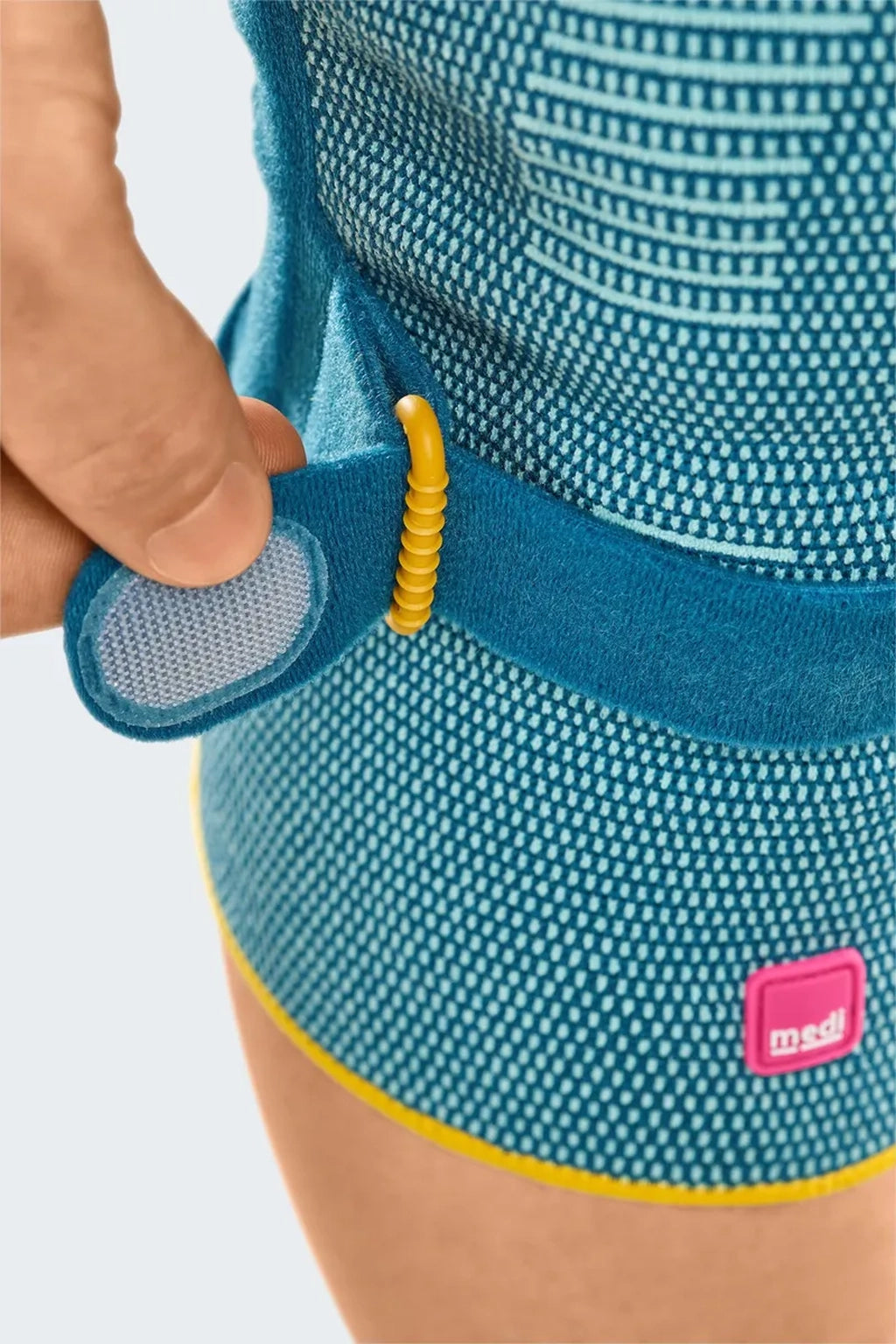 Knieorthese Genumedi PSS extraweit mit Haftband