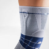 Kniebandage GenuTrain® von Bauerfeind®